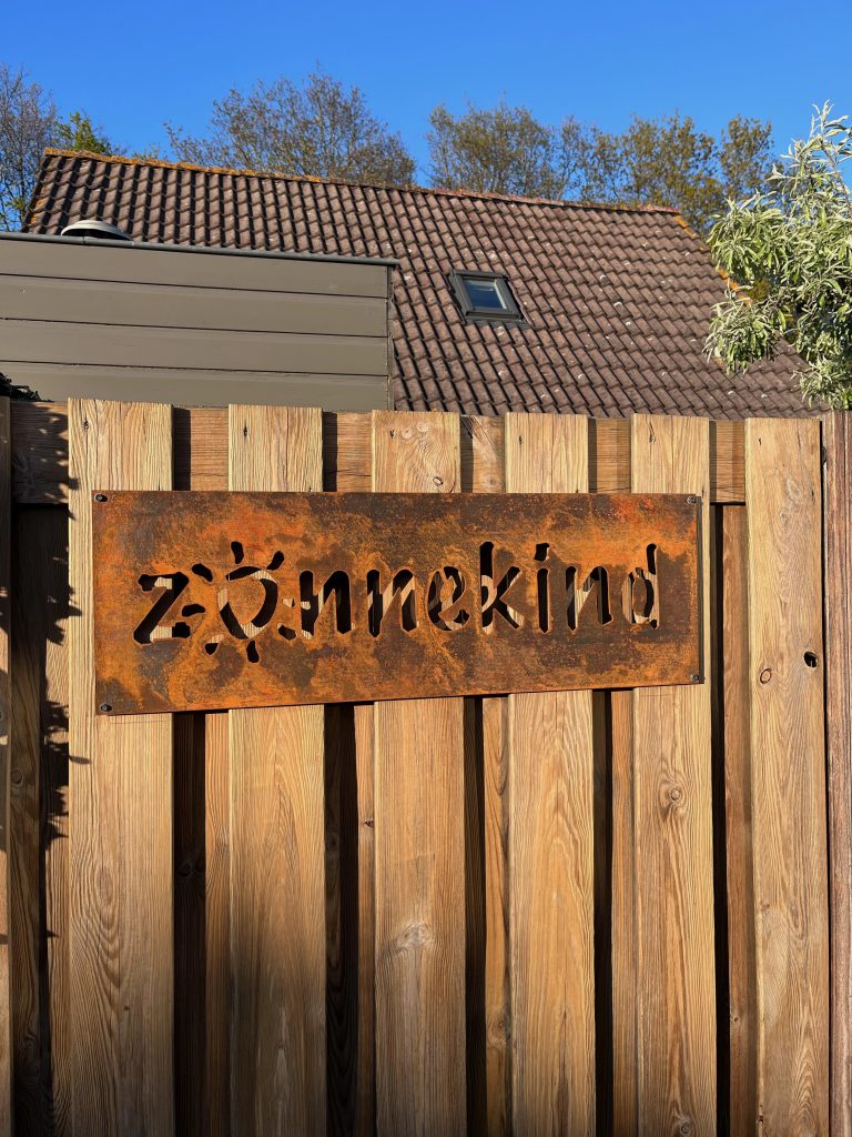 ZaunmitSchild